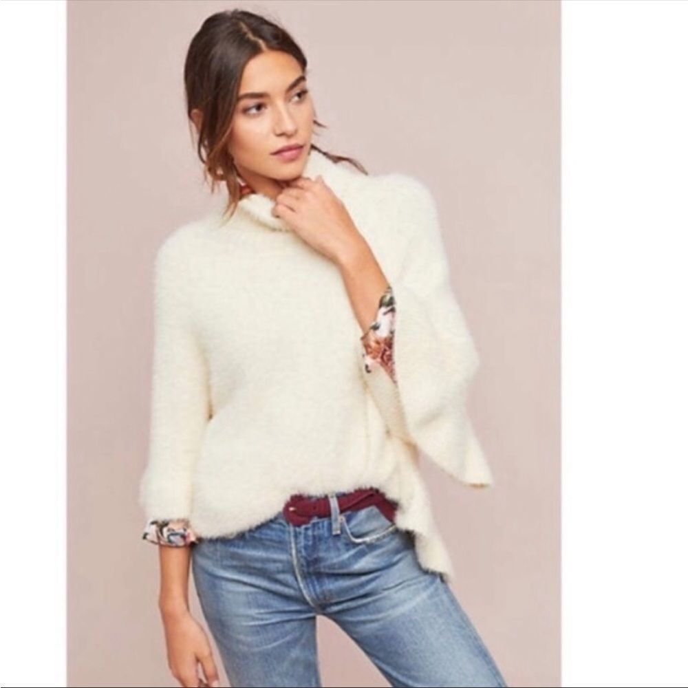 ANTHROPOLOGIE | AKEMI + KIN Falling Snow Ivory Eyelash Poncho Sweater Women’s OS